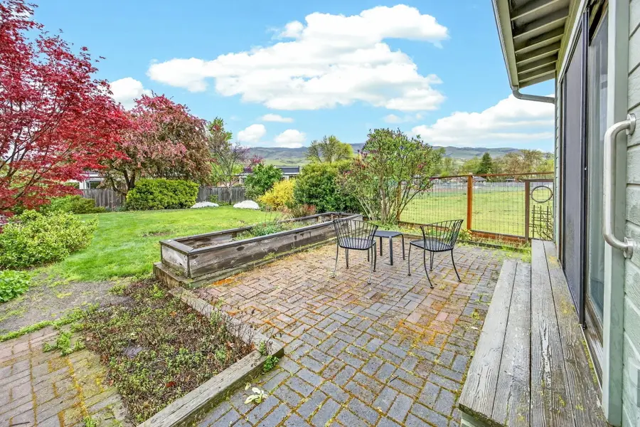 536 Parkside Drive, Ashland, OR 97520 - #2