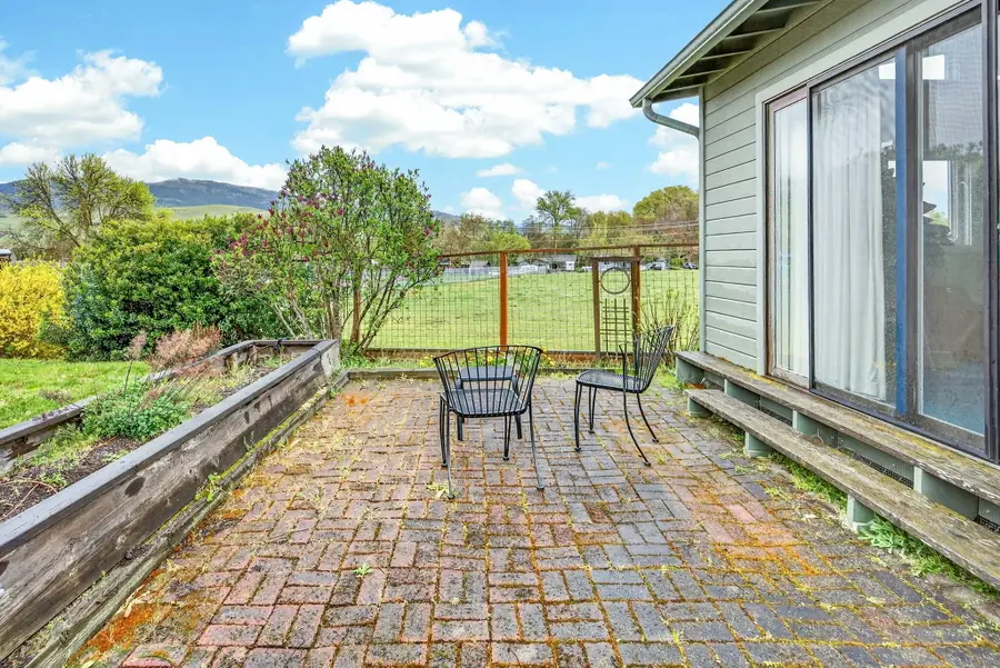 536 Parkside Drive, Ashland, OR 97520 - #3