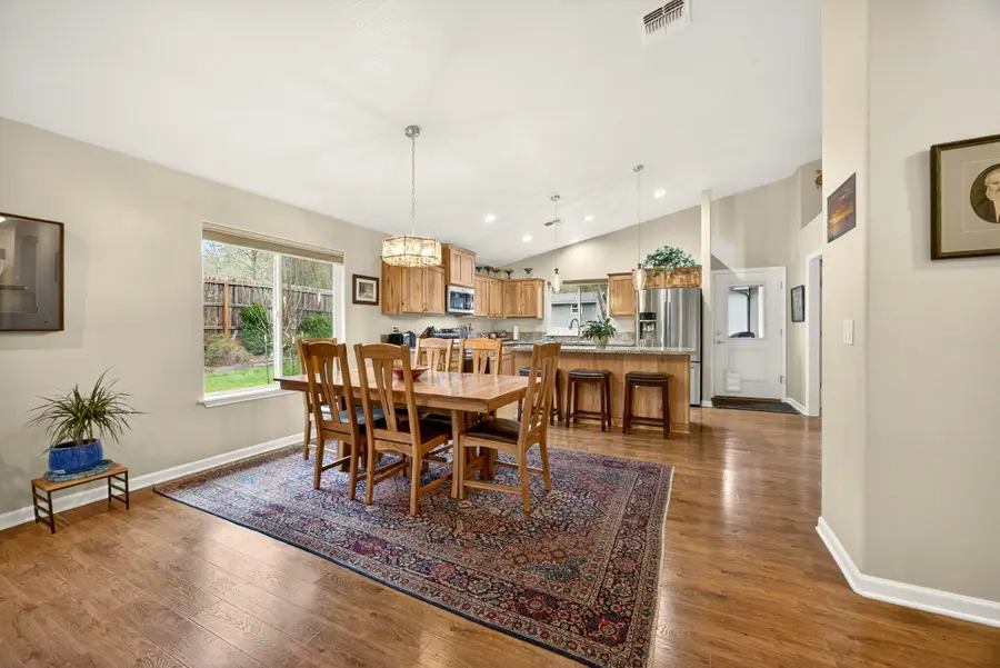 268 Crestview Loop, Grants Pass, OR 97527 - #3