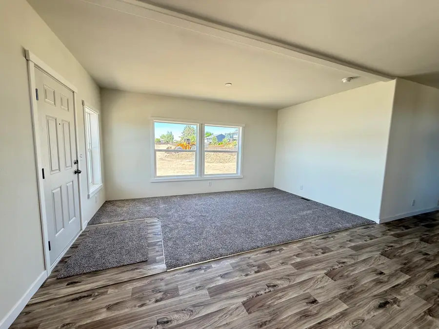 946 SE 10th Street #60, Madras, OR 97741 - #3