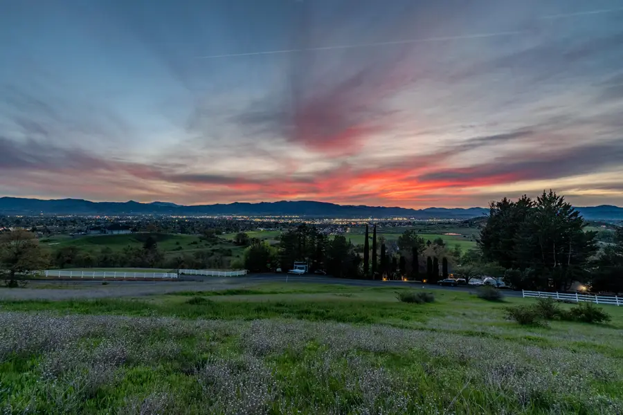 3556 Dodson Road, Medford, OR 97504 - #2