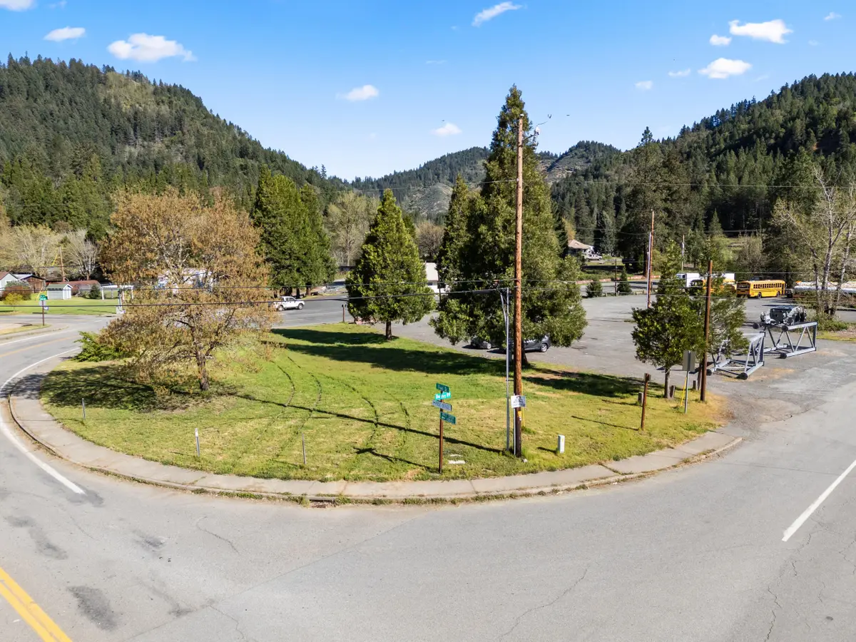 400 Old Highway S, Wolf Creek, OR 97497 - #1