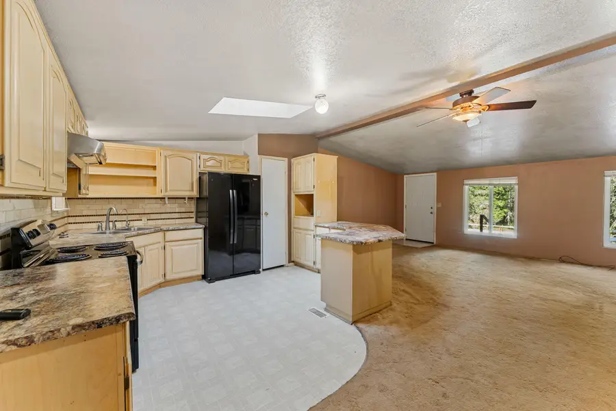 332 Bull Creek Road, Grants Pass, OR 97527 - #2