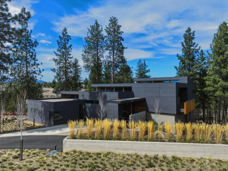 61865 Hosmer Lake Drive, Bend, OR 97702 - #2