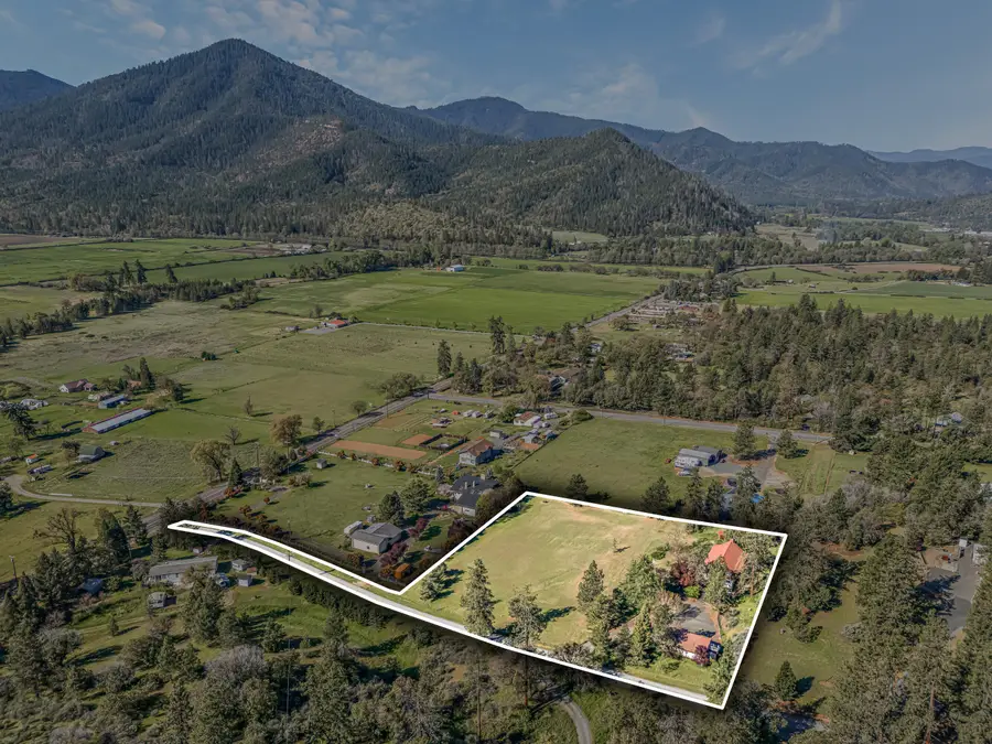 8330 Hwy 238, Jacksonville, OR 97530 - #2