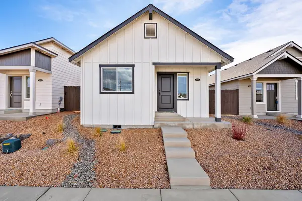 4085 SW Pumice Avenue #98, Redmond, OR 97756