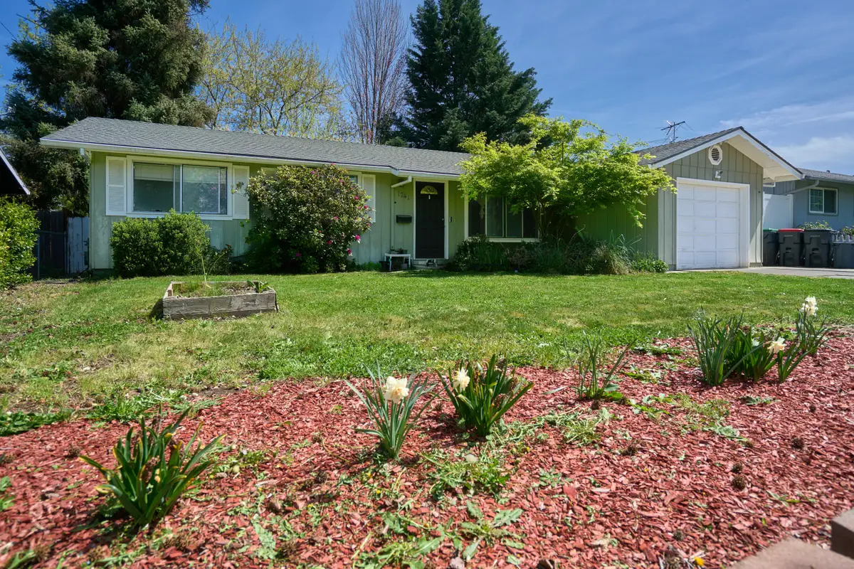 1741 Howell Avenue, Medford, OR 97501 - #1