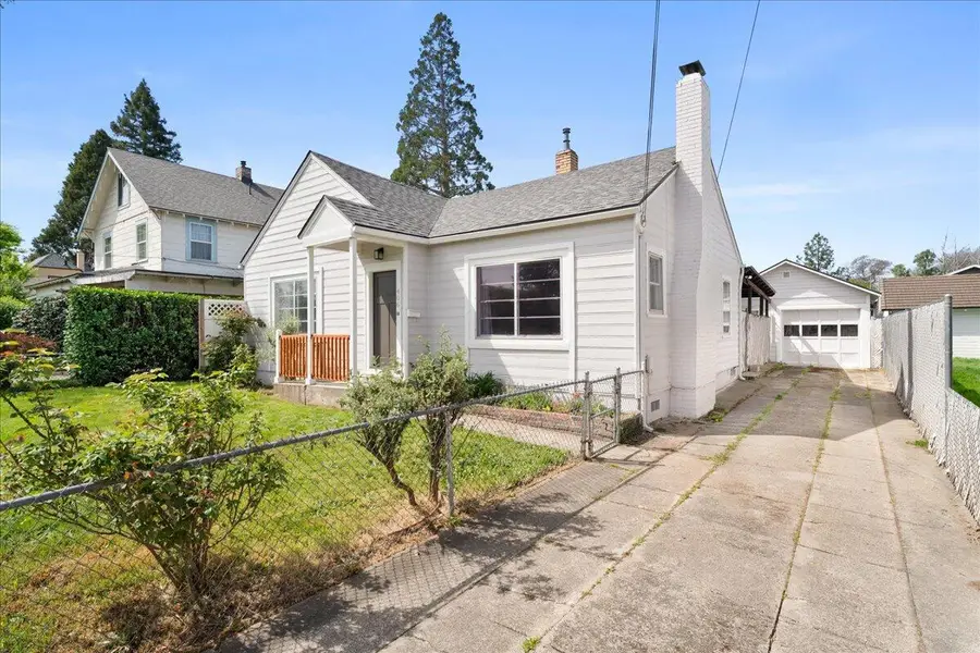 406 Newtown Street, Medford, OR 97501 - #2