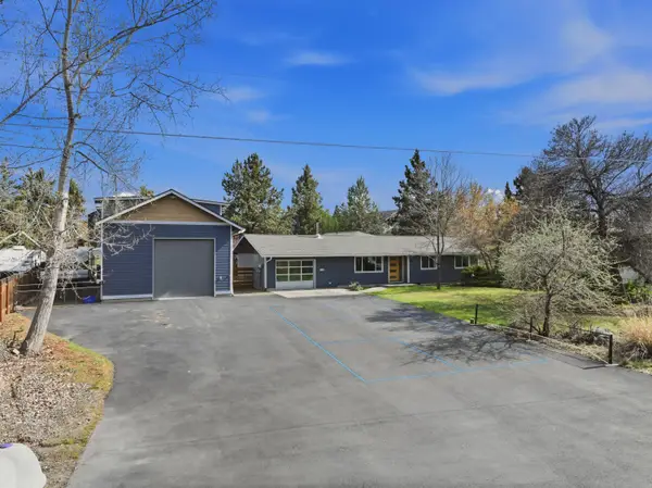 63400 Omer Drive, Bend, OR 97701
