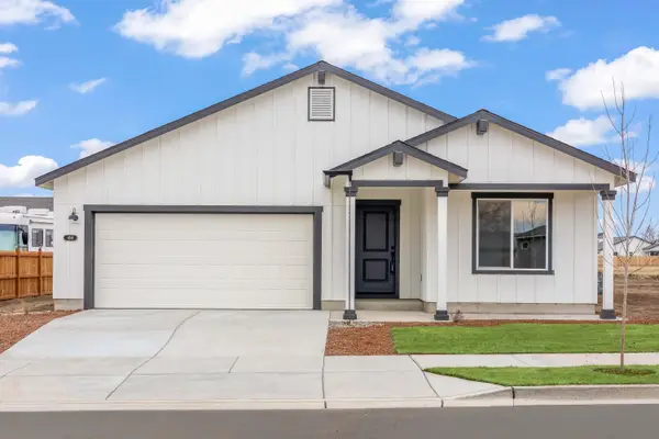 429 NW Monte Vista Avenue #122, Madras, OR 97741