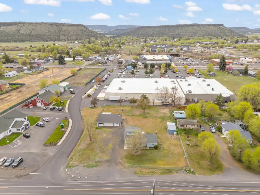2010 NE Laughlin Road, Prineville, OR 97754 - #3