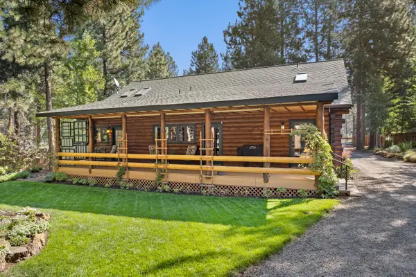 59979 Navajo Road, Bend, OR 97702