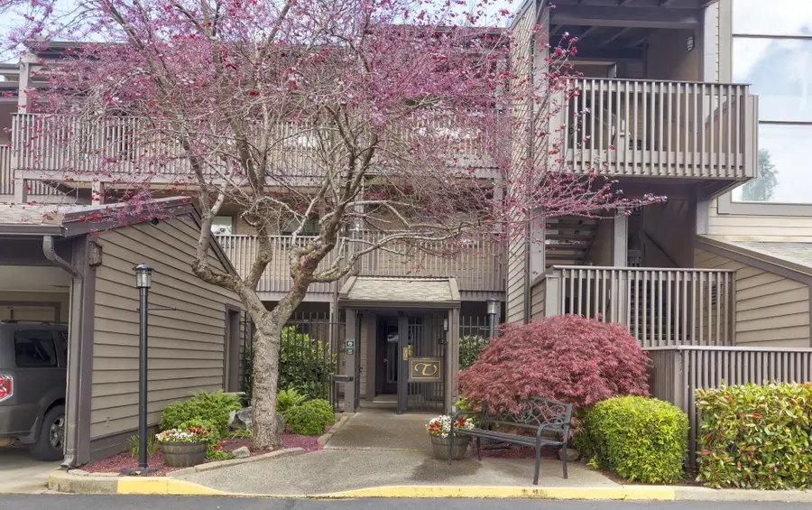 115 Rogue River #308 Highway, Grants Pass, OR 97527 - #2