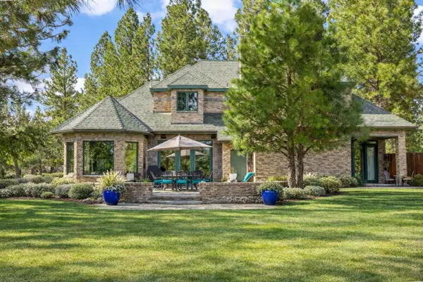 17041 Lady Caroline Drive, Sisters, OR 97759