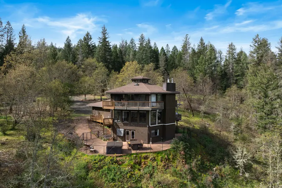 7201 Crowfoot Road, Trail, OR 97541 - #2