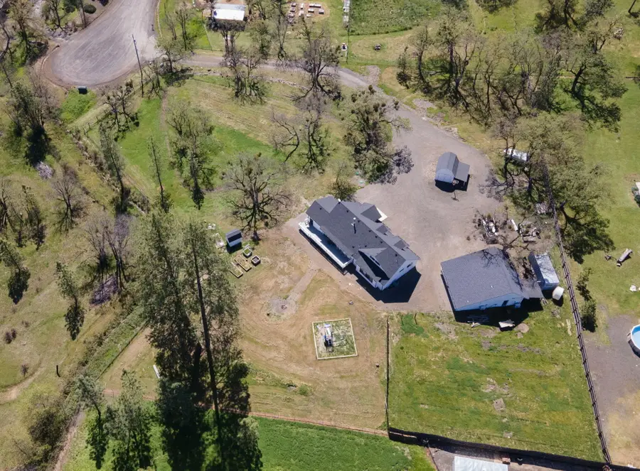 683 Rockwood Lane, Eagle Point, OR 97524 - #2