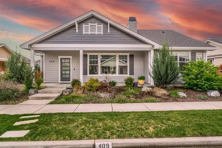 409 Castle Rock Drive, Central Point, OR 97502 - #2