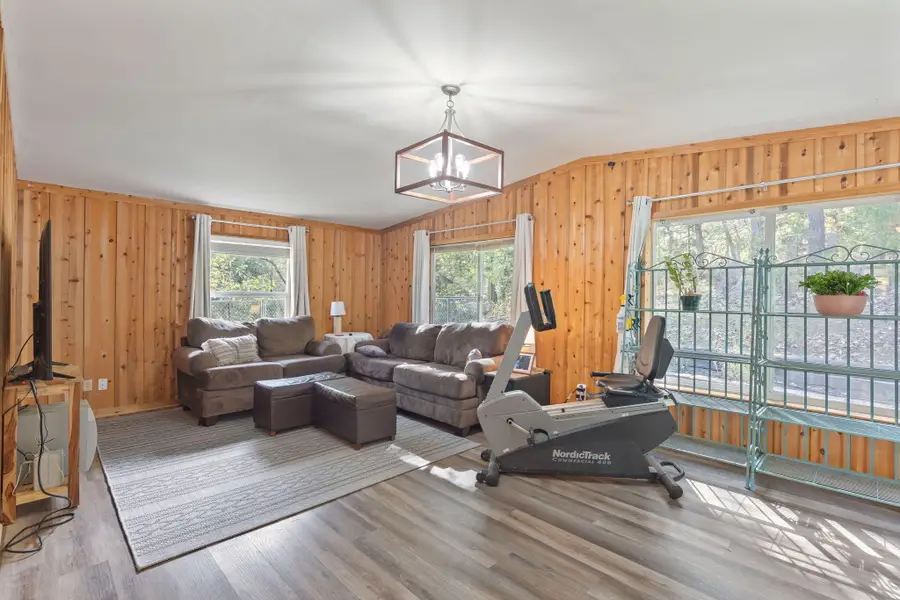 2532 Holcomb Springs Road, Gold Hill, OR 97525 - #2