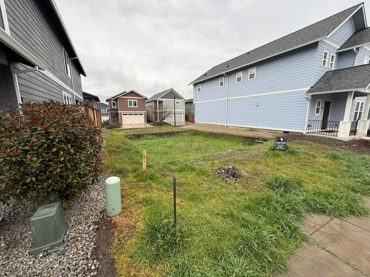 249 Willow Way, Talent, OR 97540 - #1