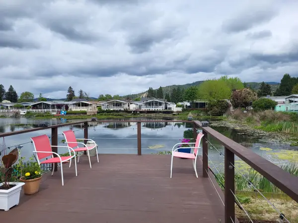 124 Waverly Drive, Grants Pass, OR 97526