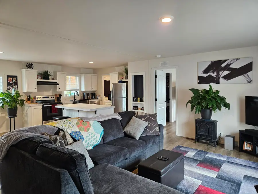 4647 Winter Avenue #SPC 81, Klamath Falls, OR 97603 - #2