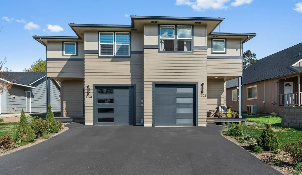 1726 SW 27th Street, Redmond, OR 97756 - #1