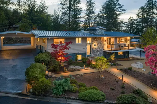 1005 Timberline Terrace, Ashland, OR 97520