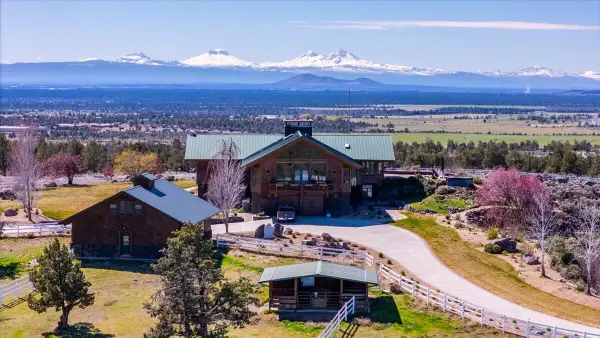 1299 NW Mcdaniel Road, Powell Butte, OR 97753