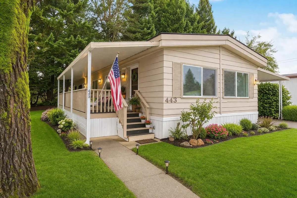 443 Ashwood Drive, Grants Pass, OR 97526 - #1