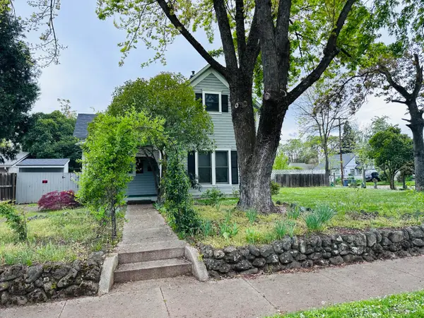 731 W 2nd Street, Medford, OR 97501