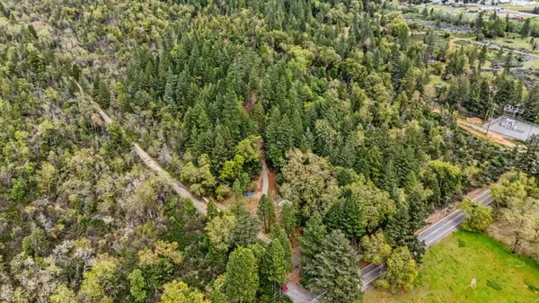 323 Valley Heights Road, Selma, OR 97538