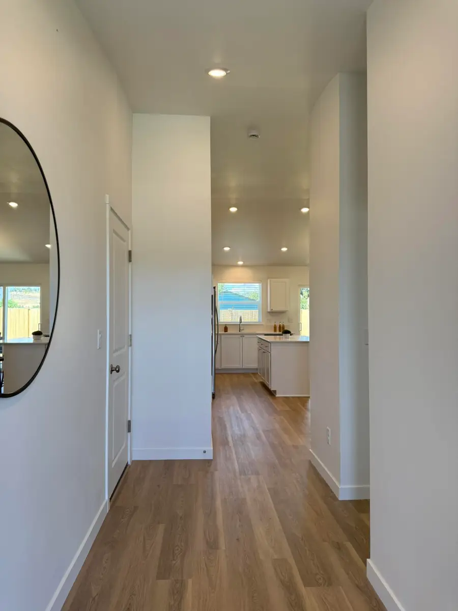 225 SE Peppermint Loop #3, Culver, OR 97734 - #3