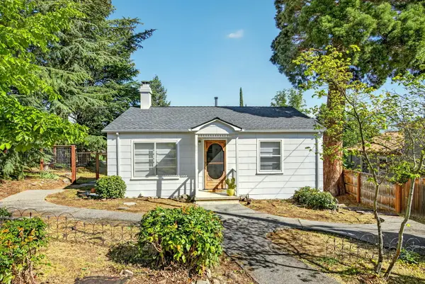 621 Altamont Street, Ashland, OR 97520