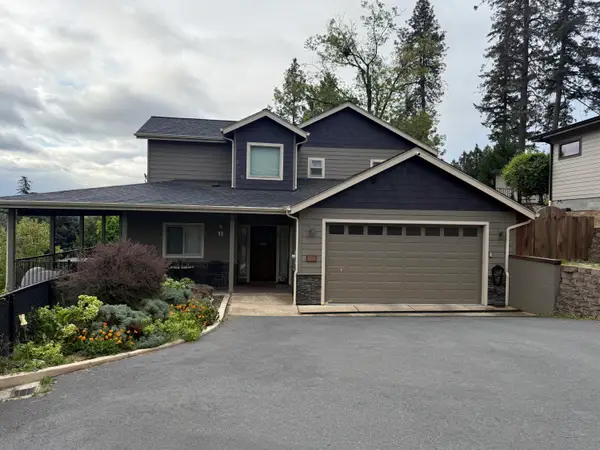 122 NW Rook Drive, Grants Pass, OR 97526