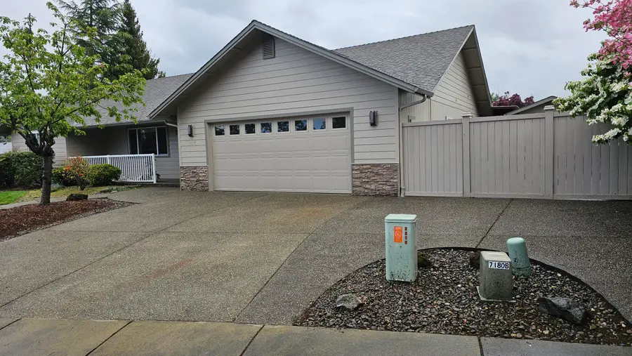 2717 SW Acres Road, Grants Pass, OR 97527 - #2