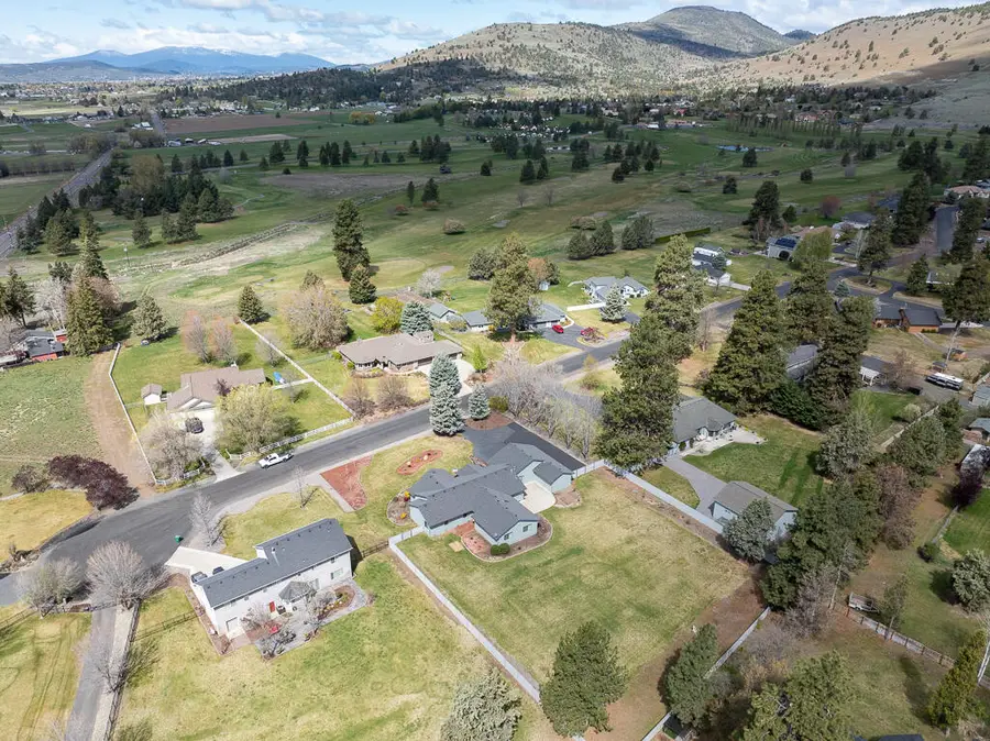 4075 Collier Lane, Klamath Falls, OR 97603 - #3