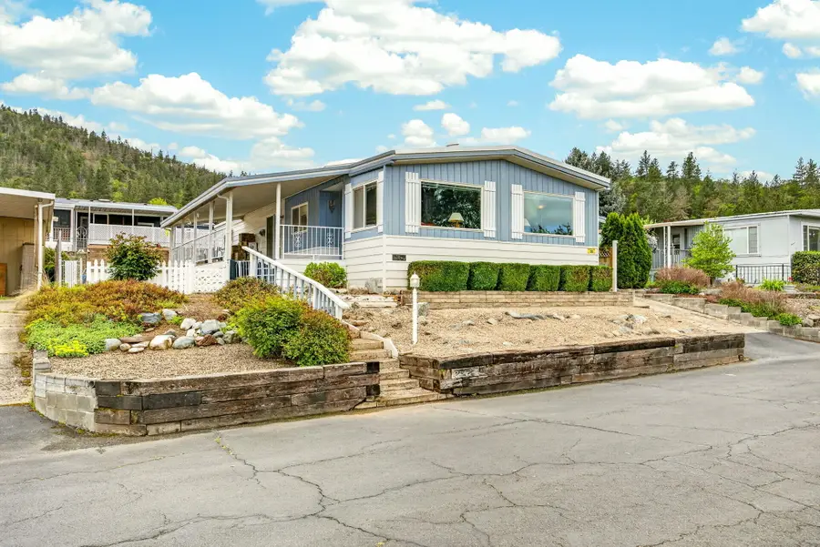 3955 S Stage Road #Space 38, Medford, OR 97501 - #2