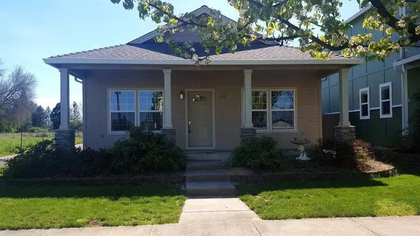 388 Brookhaven Drive, Central Point, OR 97502