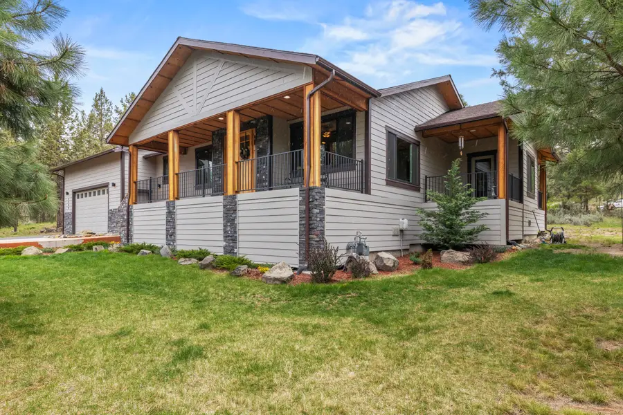 1139 Paper Birch Way, Klamath Falls, OR 97601 - #2