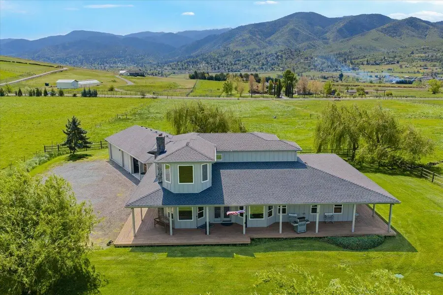 900 Butler Creek Road, Ashland, OR 97520 - #2