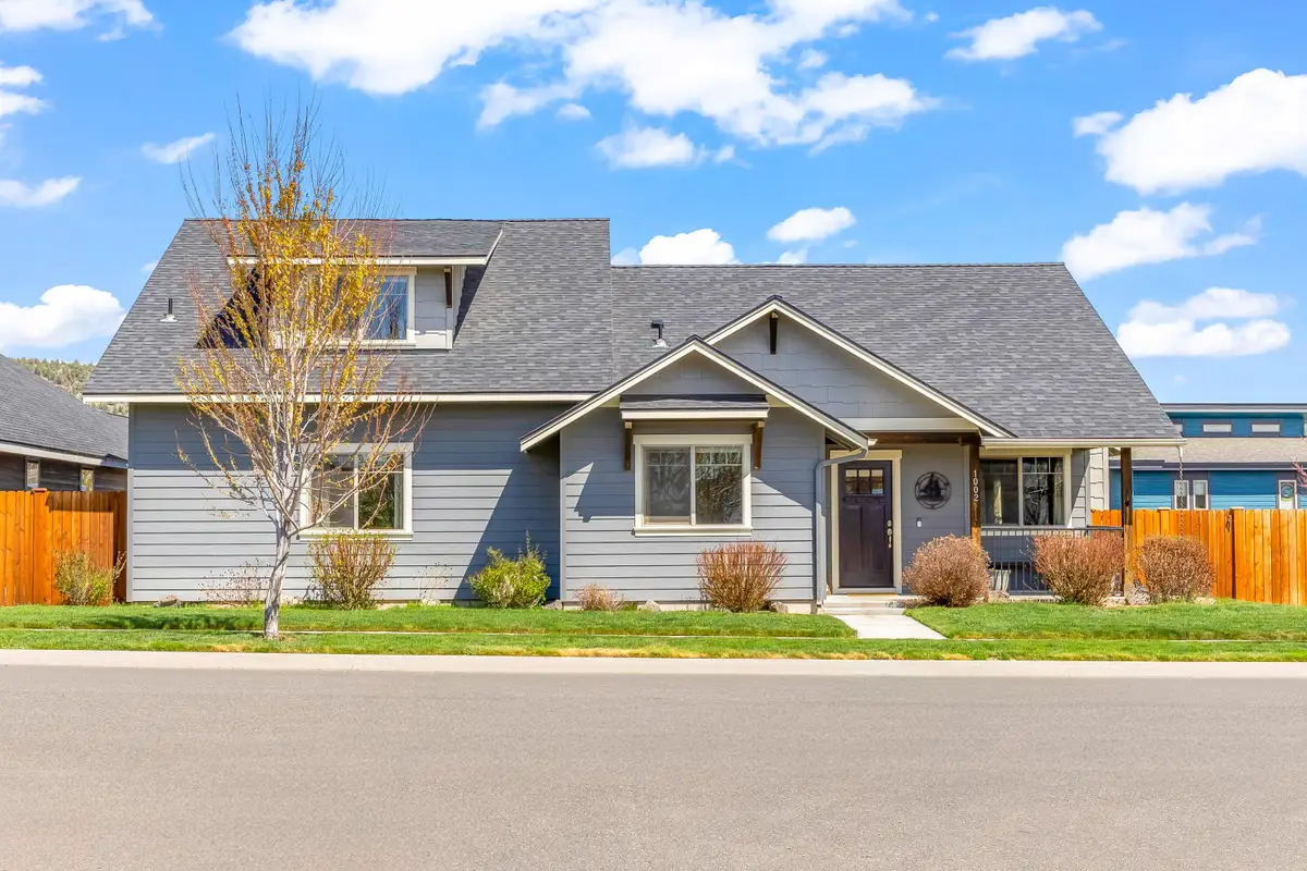 1002 NE Discovery Loop, Prineville, OR 97754 - #1