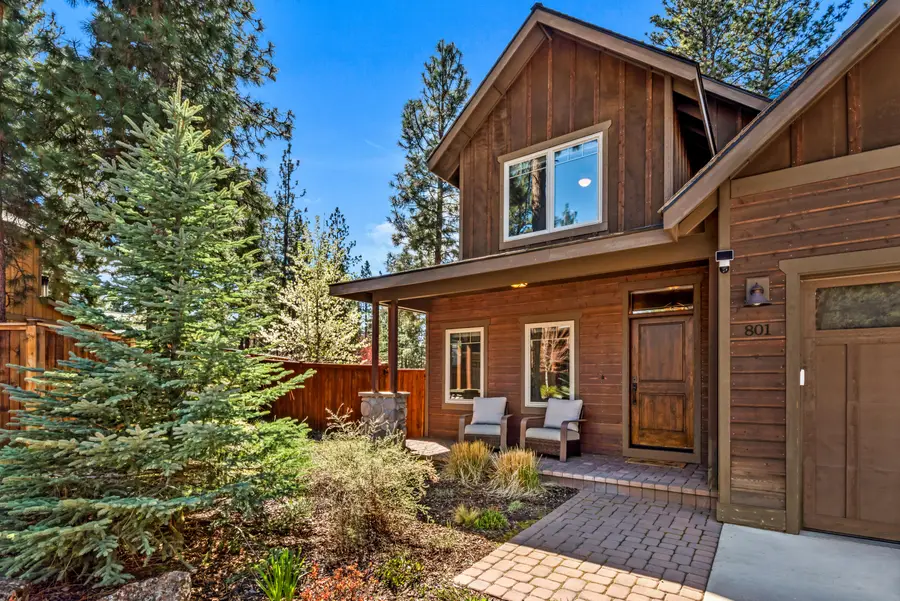 801 S Wrangler Court, Sisters, OR 97759 - #2