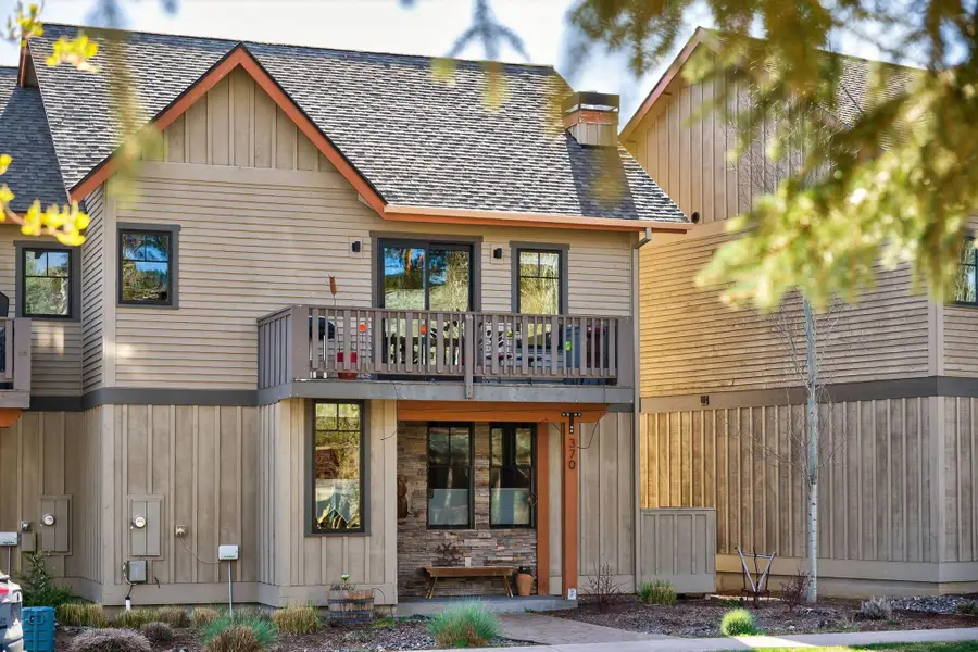 370 S Pine Meadow Street, Sisters, OR 97759 - #3