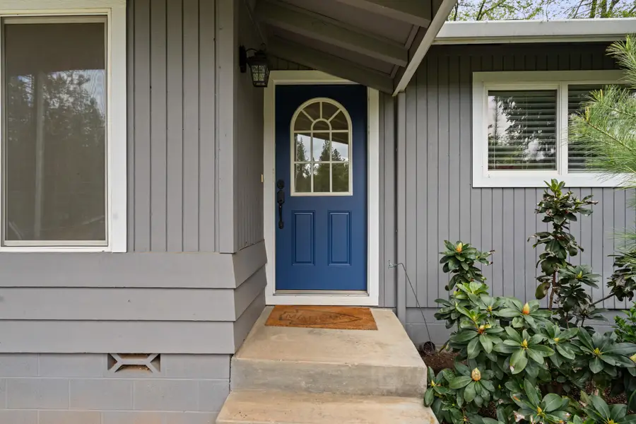 198 Hessar Street, Grants Pass, OR 97527 - #3