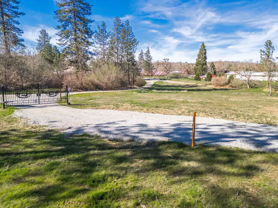 5025 Lane Creek Road, Central Point, OR 97502 - #3