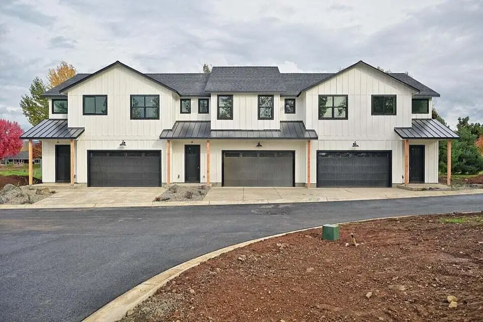 202 Bogey Lane, Eagle Point, OR 97524 - #1