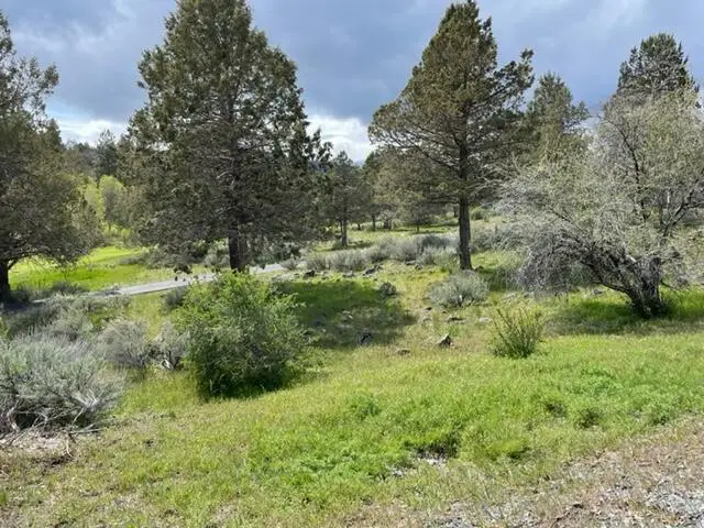 758 Kestrel Road, Klamath Falls, OR 97601 - #2