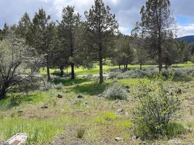 758 Kestrel Road, Klamath Falls, OR 97601 - #3