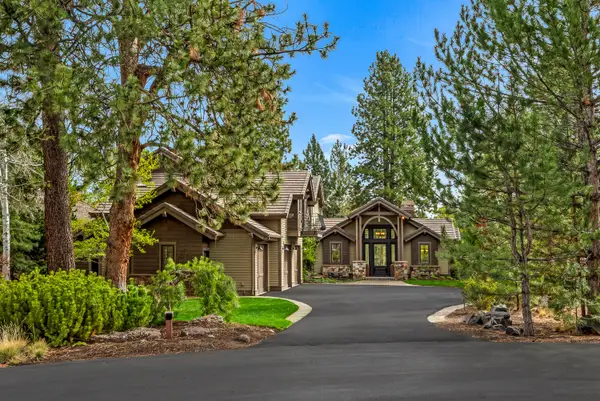 19570 Ball Butte Court, Bend, OR 97702