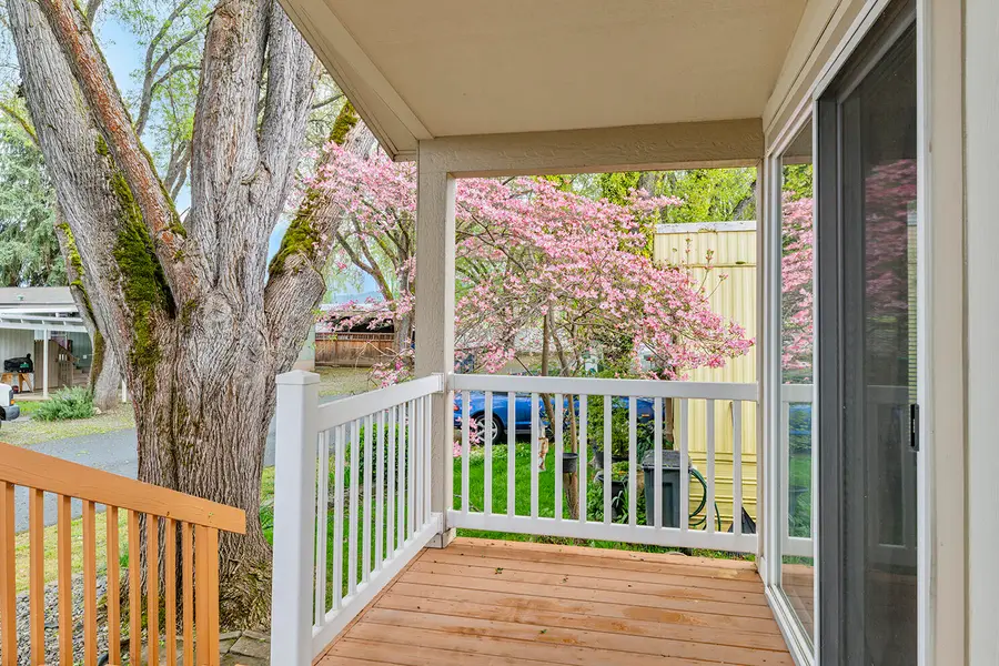 3700 Bellinger Lane #33, Medford, OR 97501 - #3